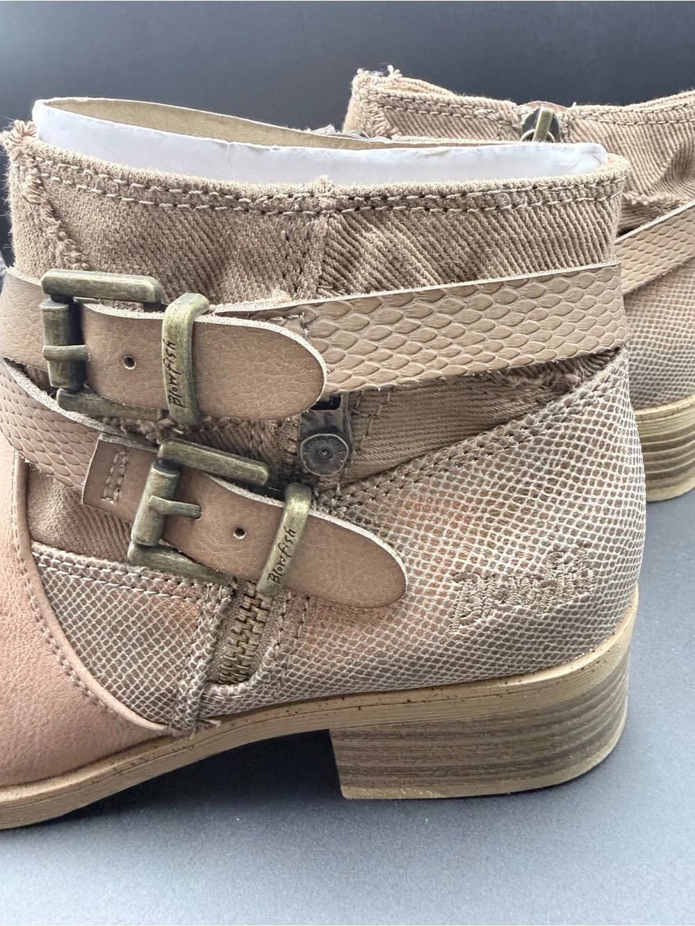 Blowfish - Women's Tan Ankle Booties with Buckle Straps NWOT